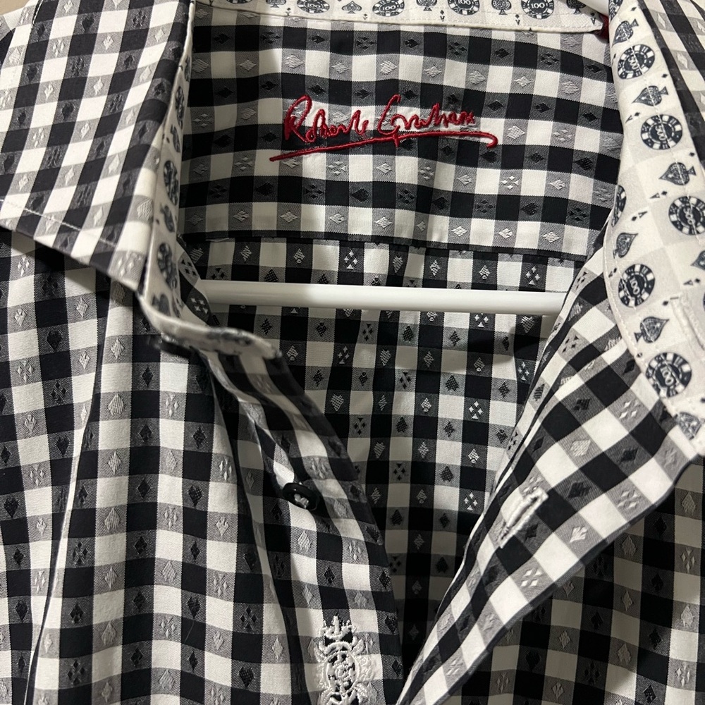 Robert Graham Black and White Casual Button Down Shirt